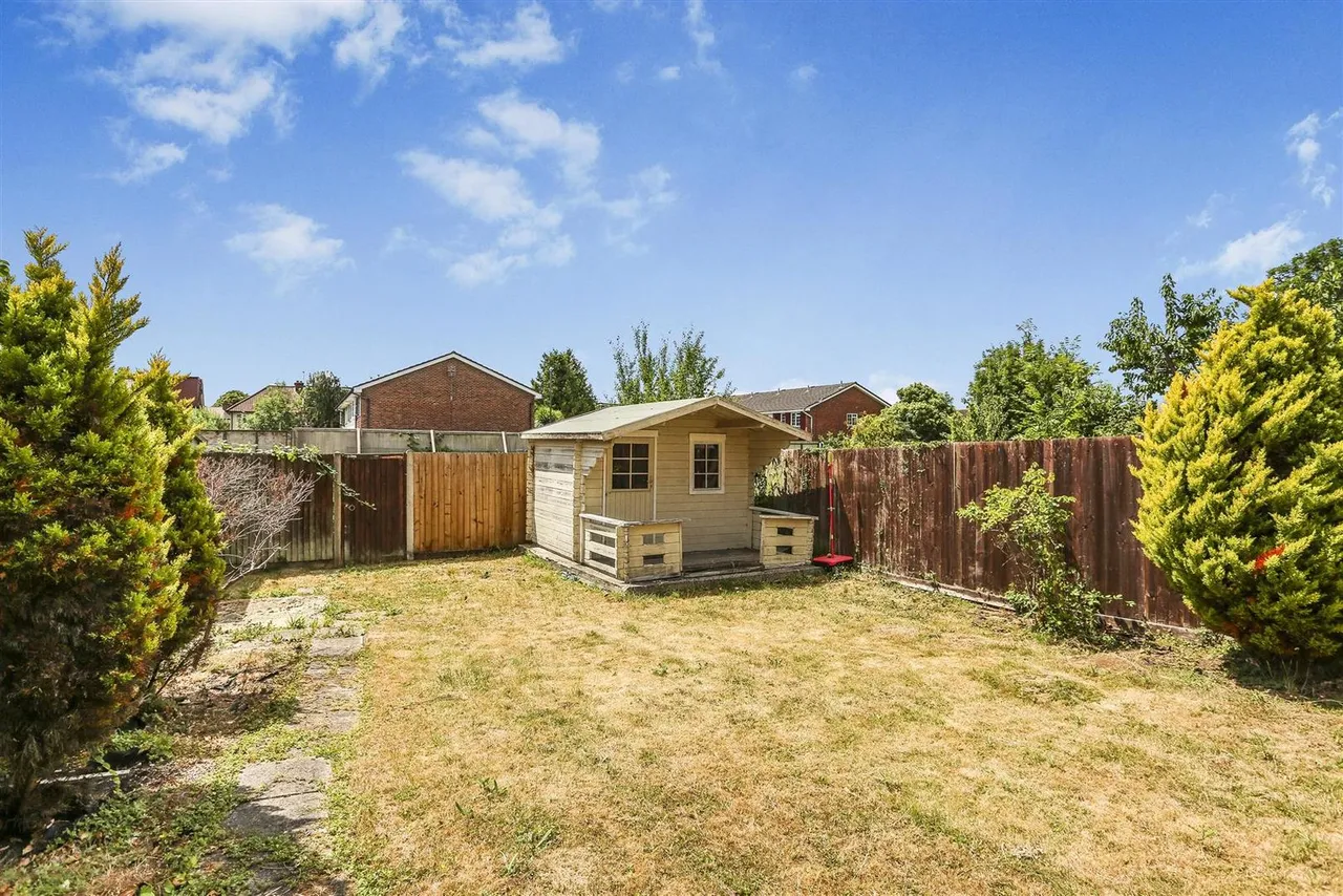 Elm Way, Worcester Park, KT4 8LT, photo 4