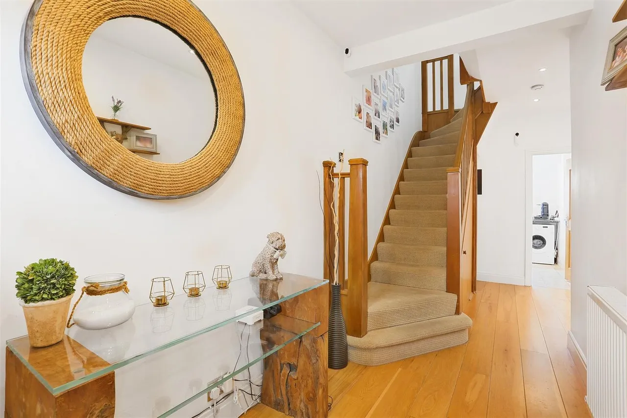 Elm Way, Worcester Park, KT4 8LT, photo 6