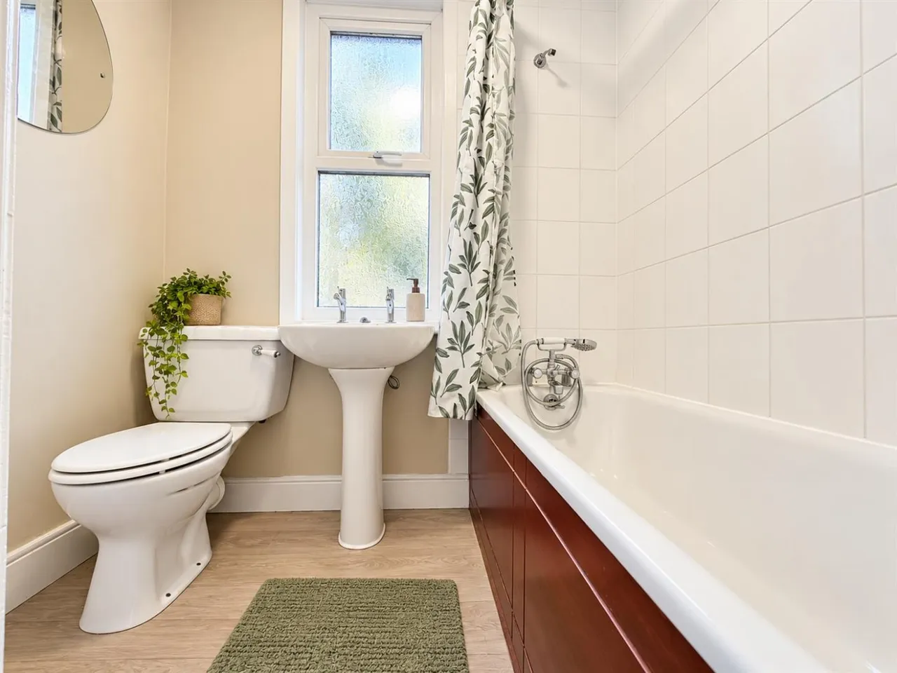 Terraced To LetGrove Road, Hounslow, TW3, photo 5