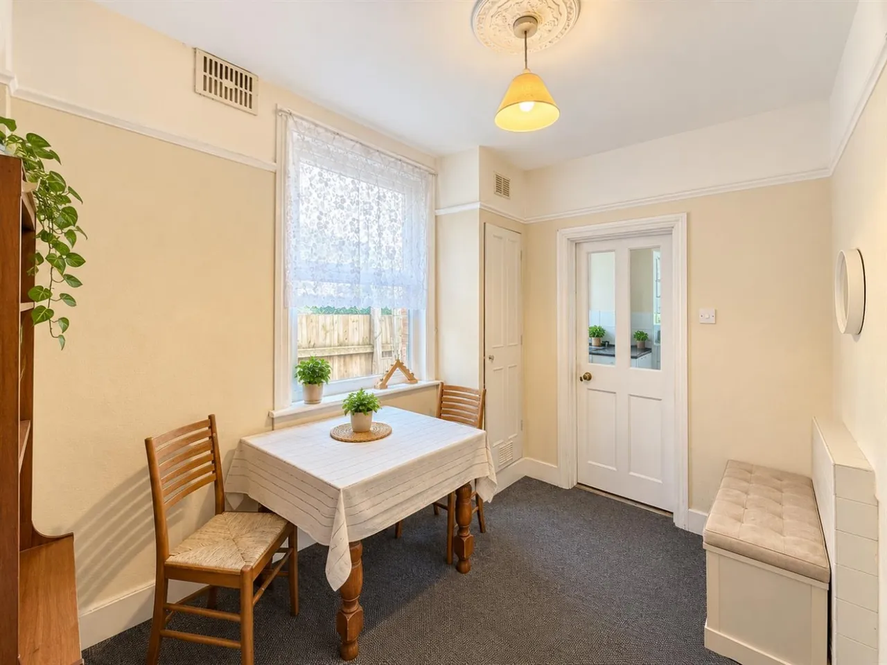 Terraced To LetGrove Road, Hounslow, TW3, photo 6