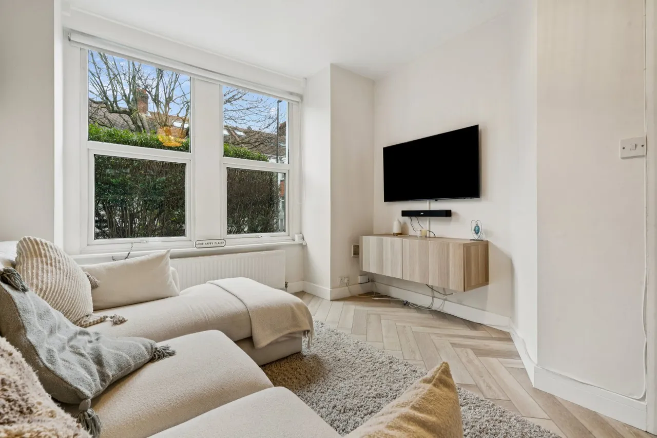 Southfield Road, London, W4, photo 13