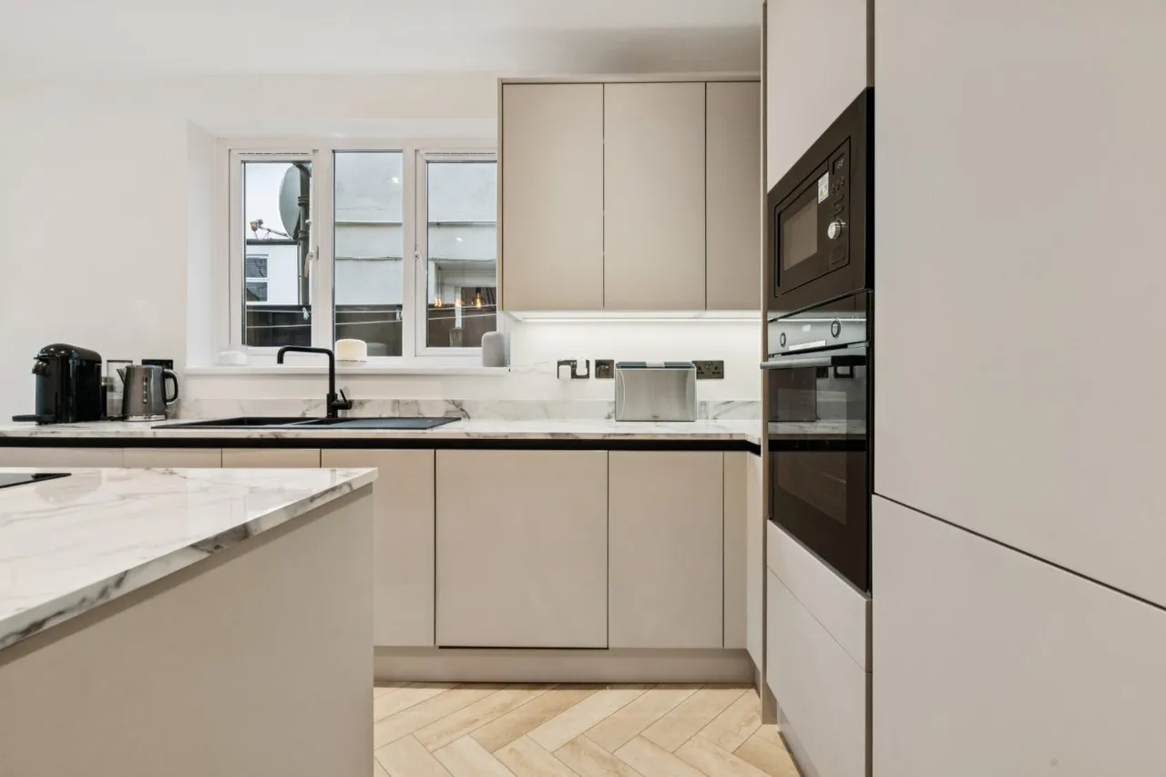 Southfield Road, London, W4, photo 11