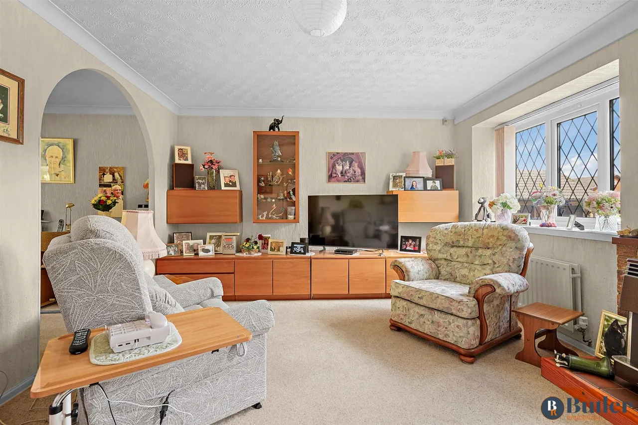 Vienna Grove, Milton Keynes, MK13, photo 3