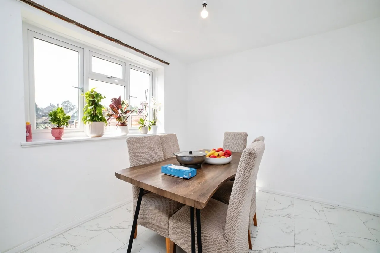 Beck Crescent, Mansfield, Nottinghamshire, NG19, photo 5