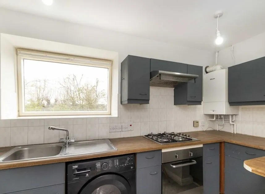Revelstoke Road, Southfields, SW18, photo 4