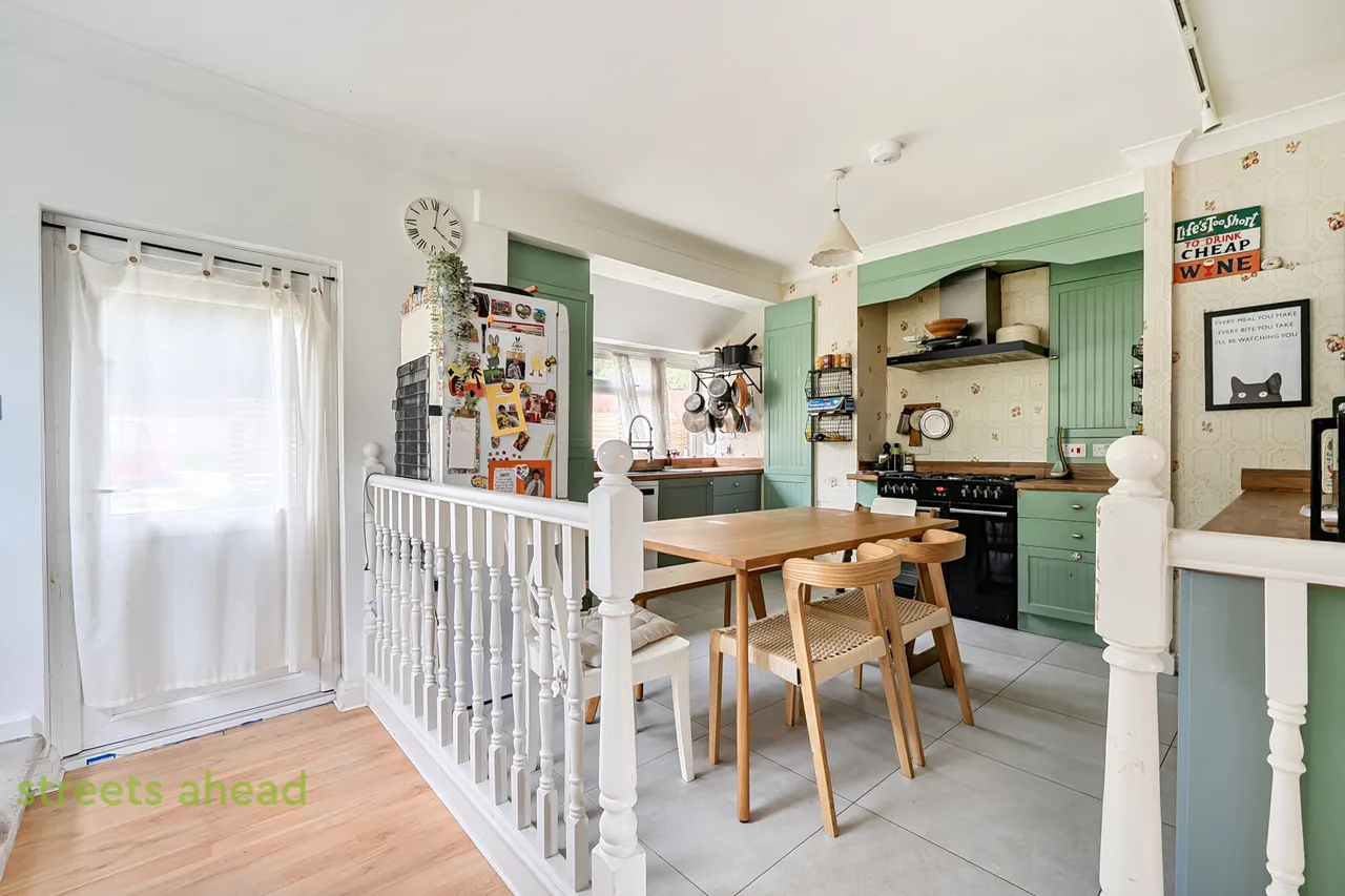 The Grove, Coulsdon, CR5, photo 5