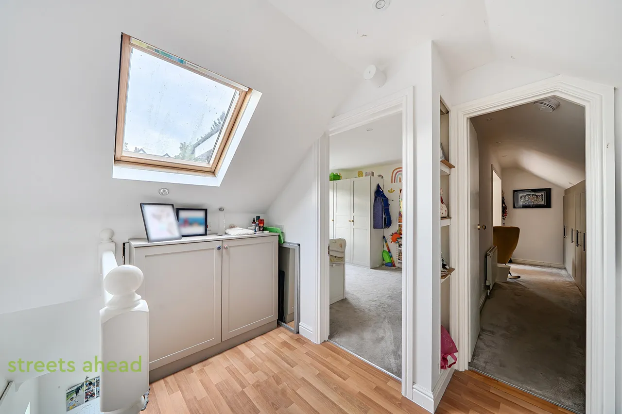 The Grove, Coulsdon, CR5, photo 14