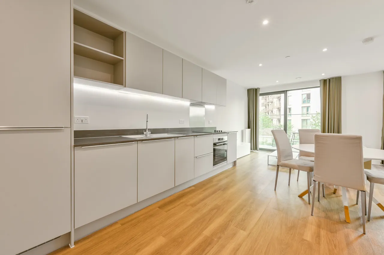 Flat 410, Underwood House, Brentford, photo 7