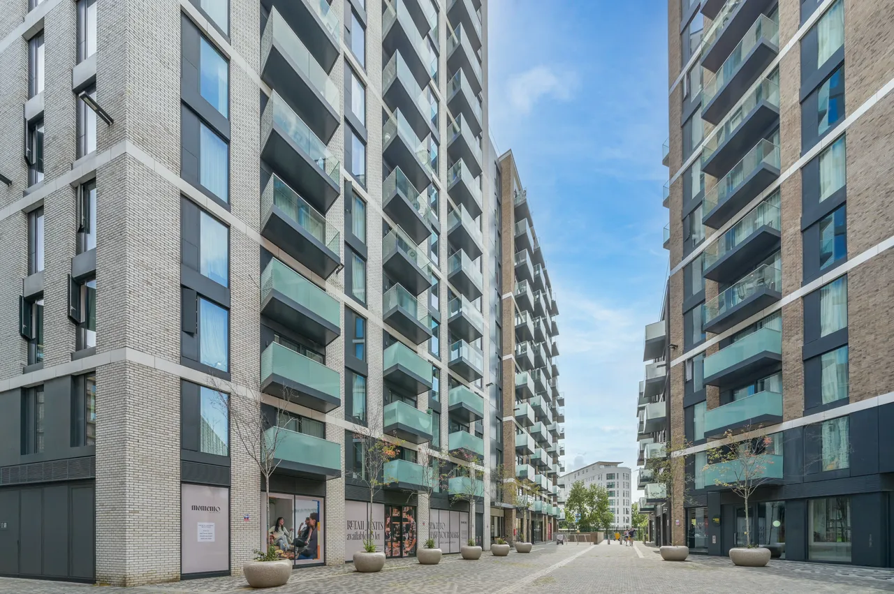 Flat 410, Underwood House, Brentford, photo 11