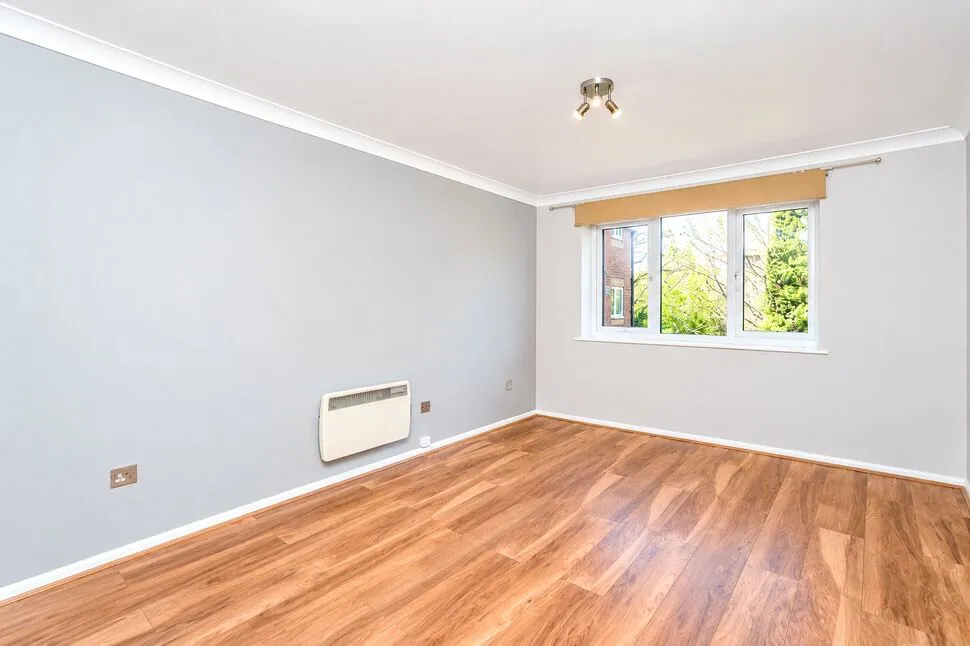 Bernard Ashley Drive, London, SE7, photo 4