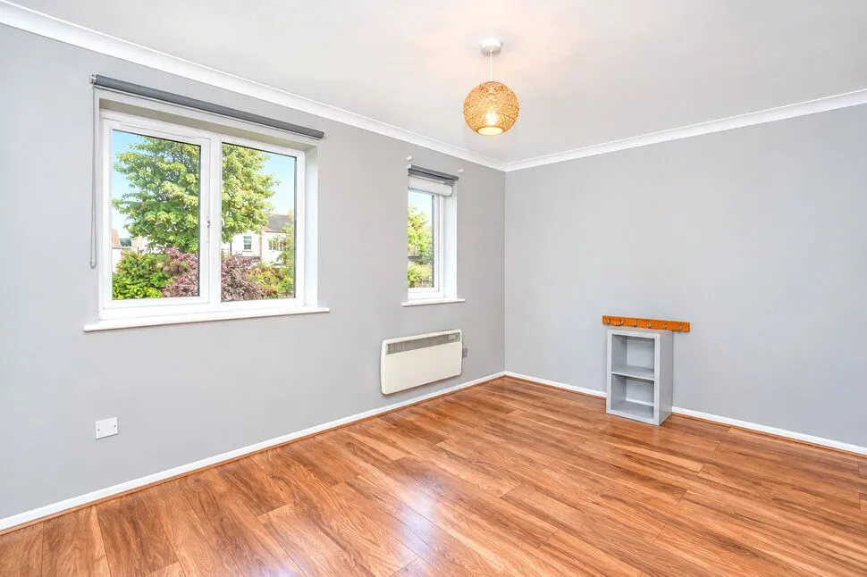 Bernard Ashley Drive, London, SE7, photo 8