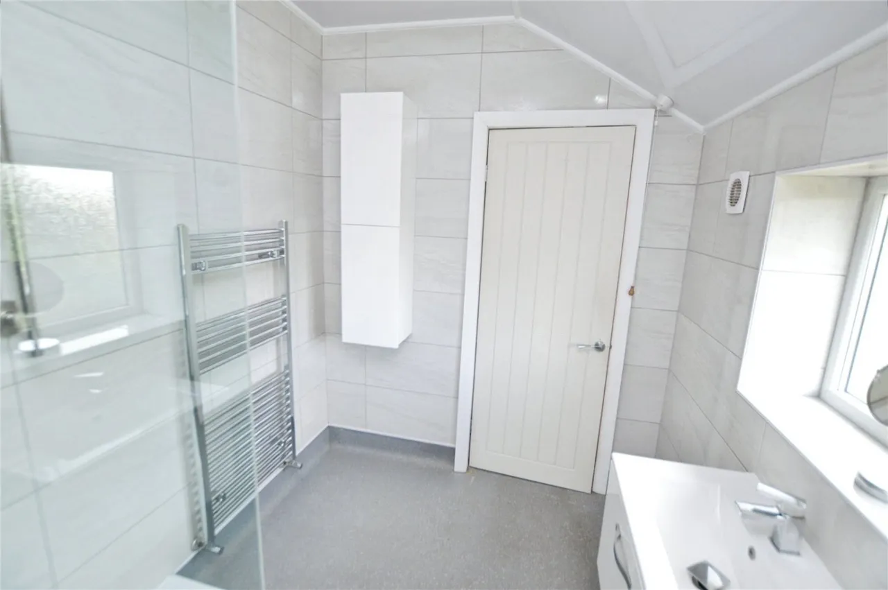 Middleton Park Avenue, Leeds, LS10, photo 16