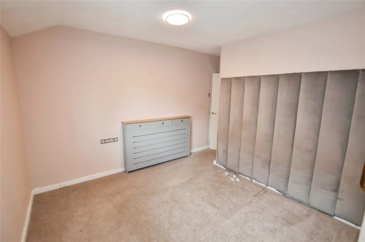 Middleton Park Avenue, Leeds, LS10, photo 12