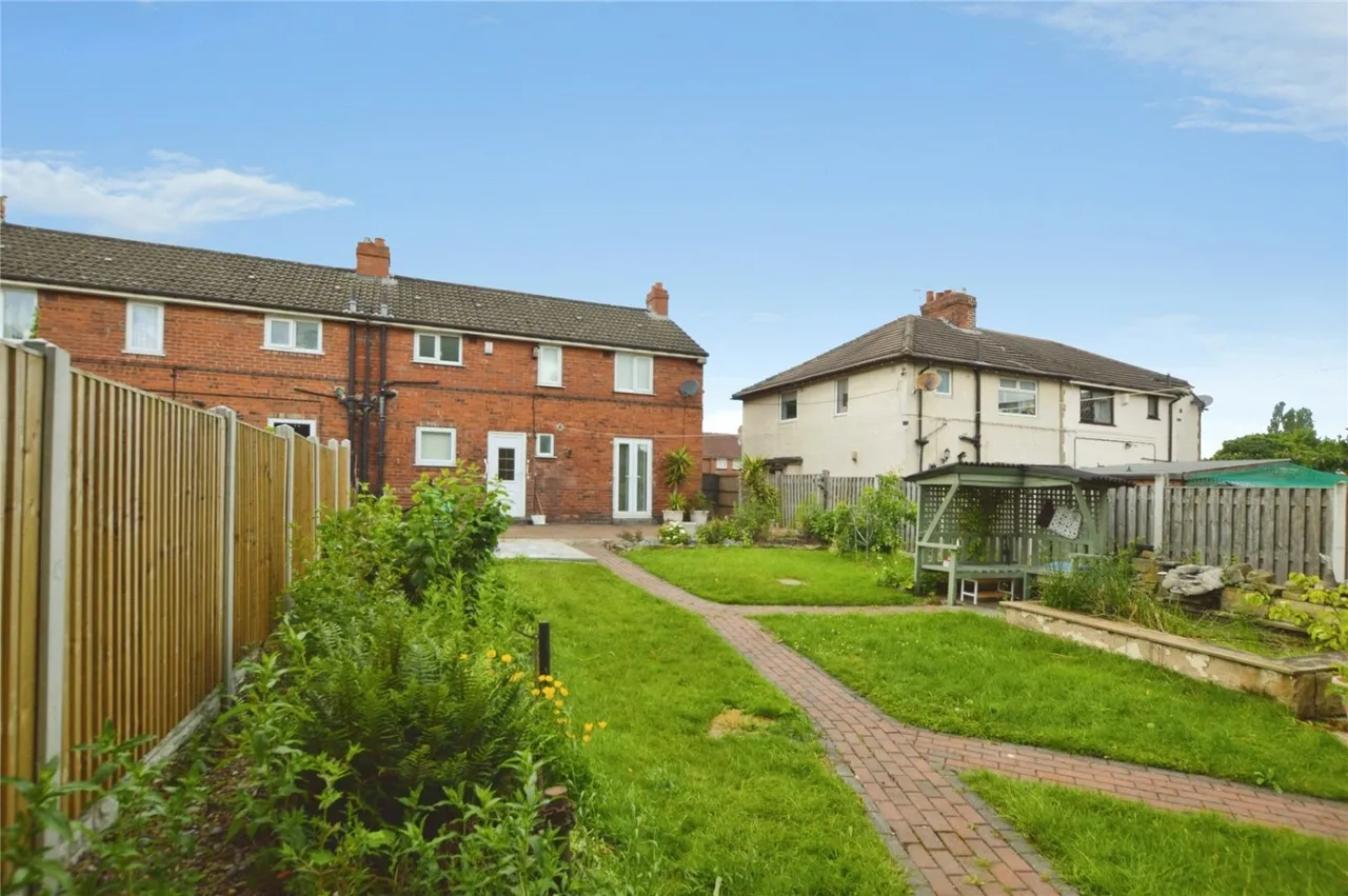 Middleton Park Avenue, Leeds, LS10, photo 20