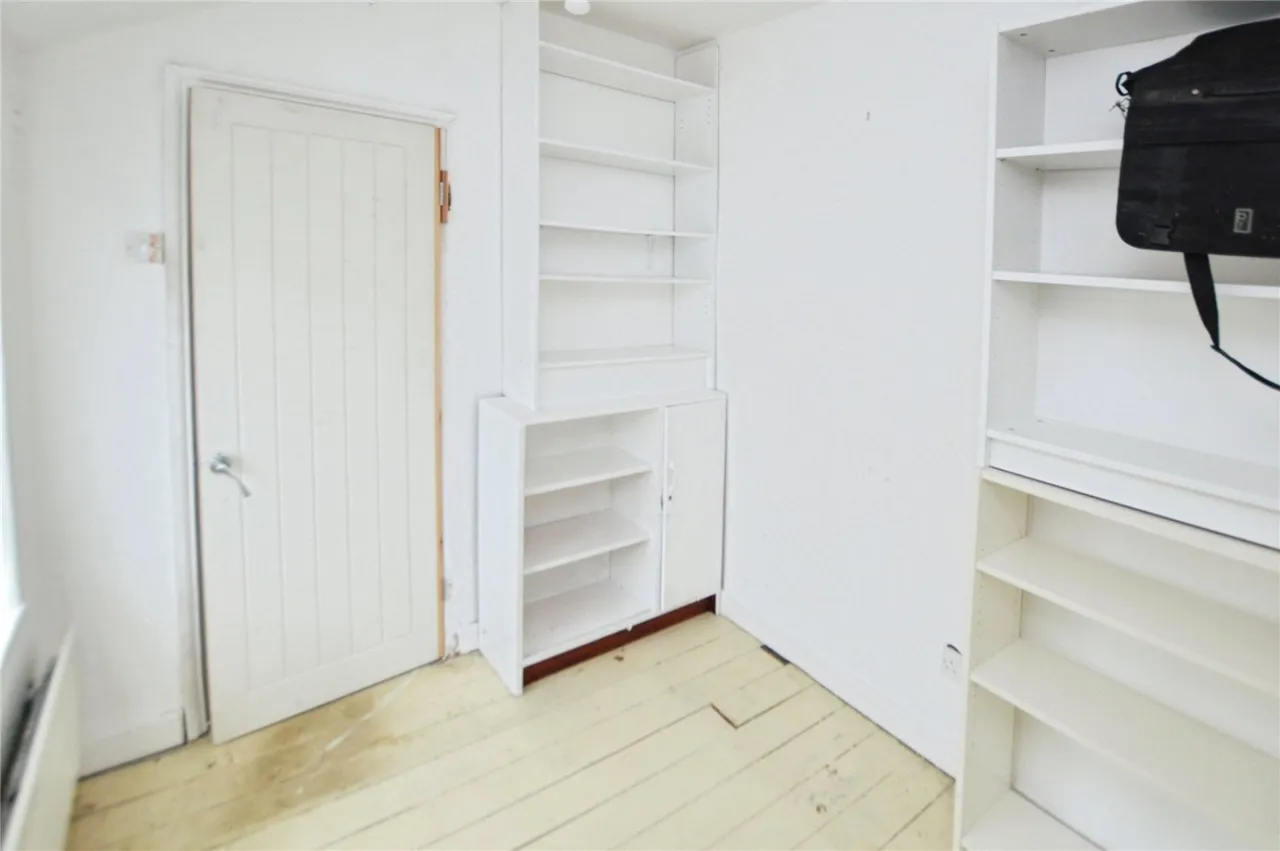 Middleton Park Avenue, Leeds, LS10, photo 17