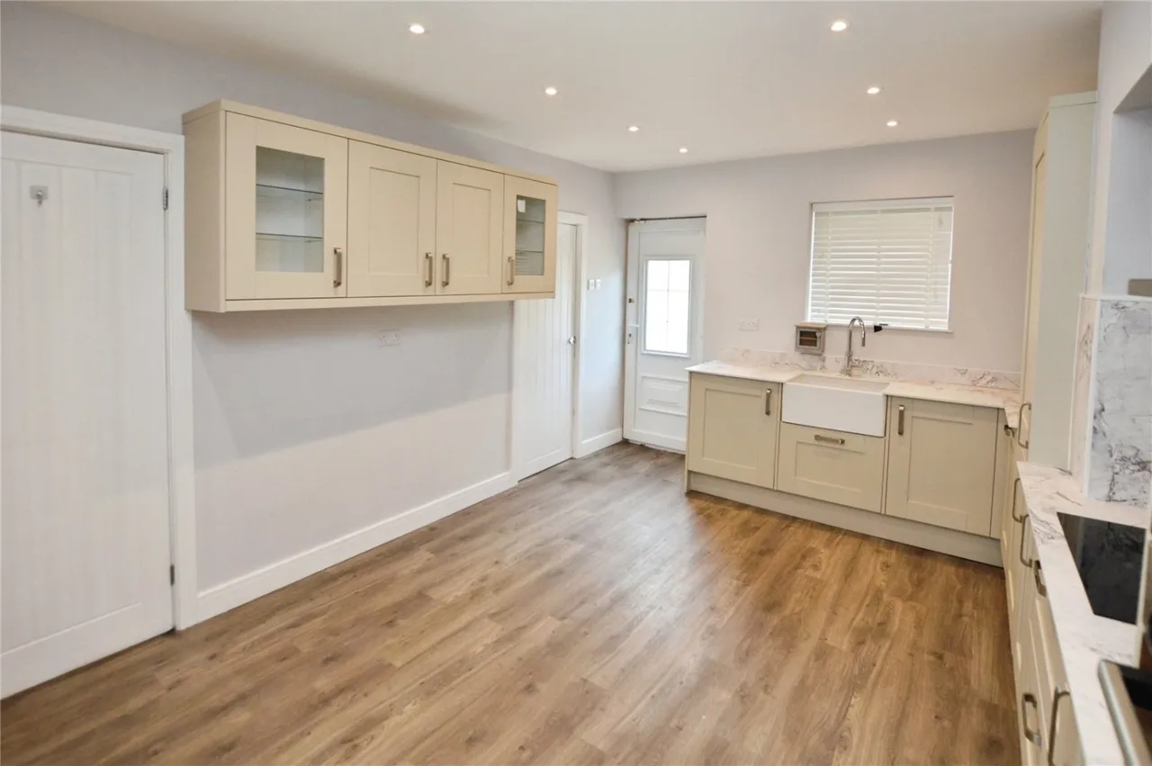 Middleton Park Avenue, Leeds, LS10, photo 5