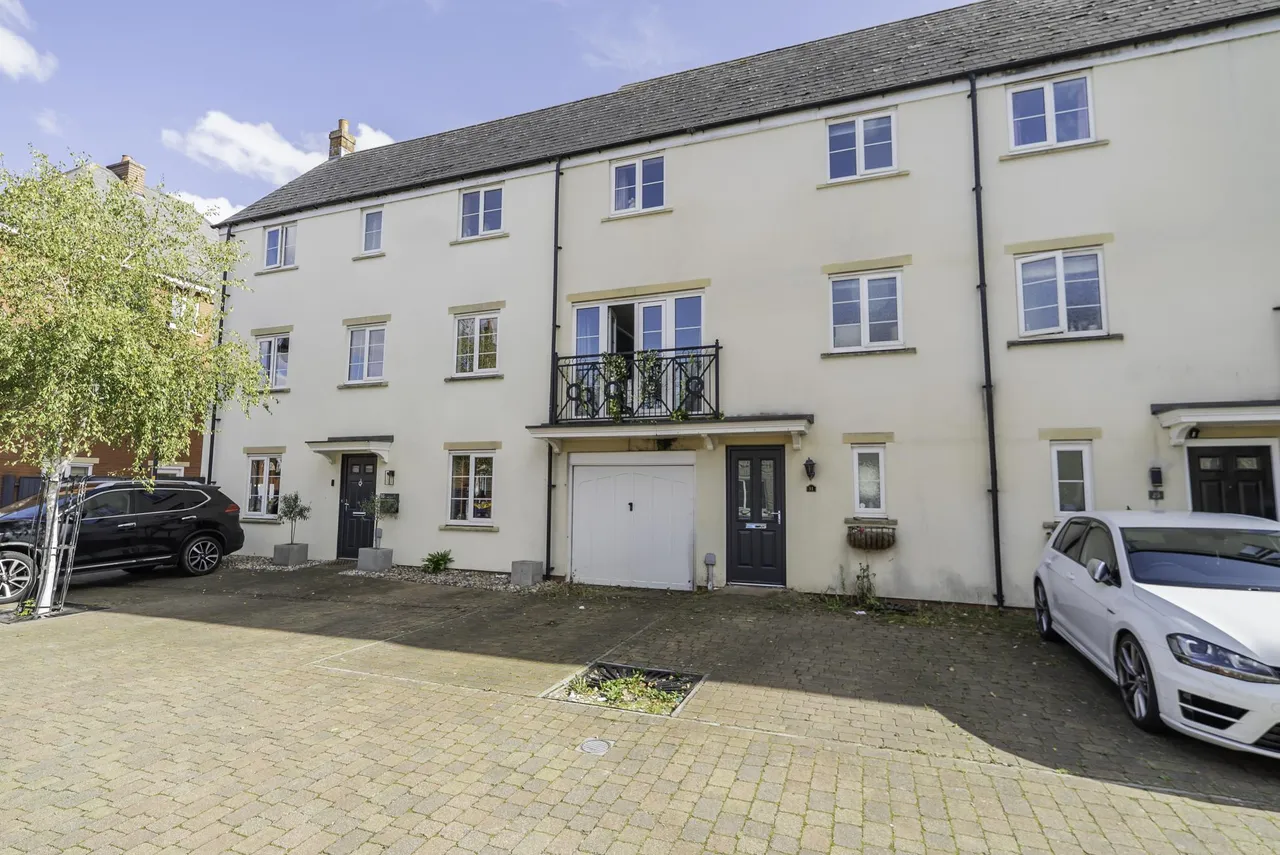 4 bed house for sale, Gaveller Road, Swindon, SN25