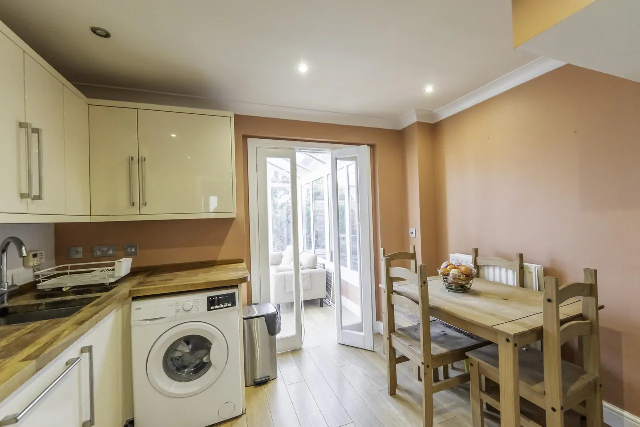 Gaveller Road, Swindon, SN25, photo 4