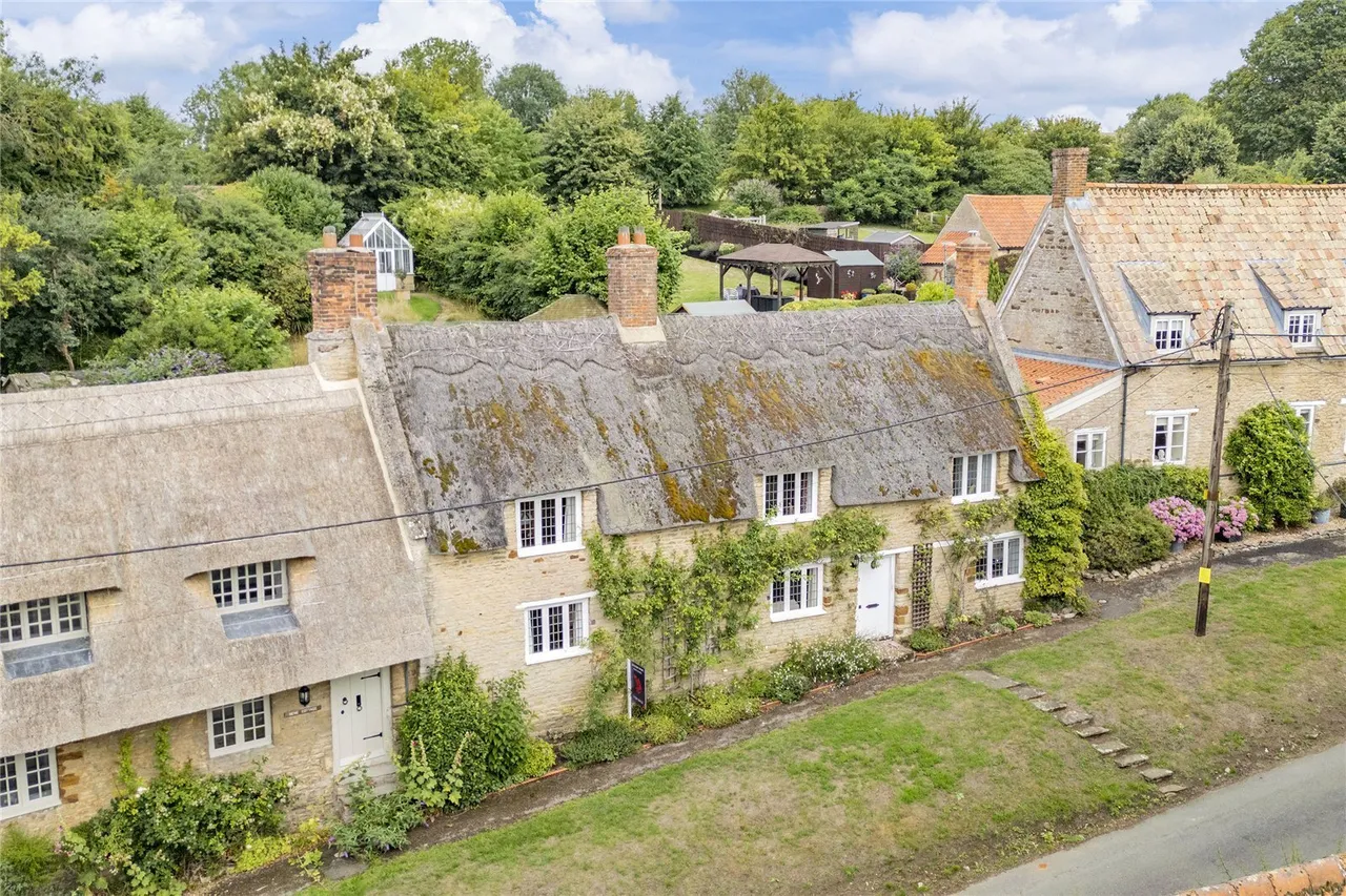 3 bed house for sale, Church Street, Wadenhoe, PE8