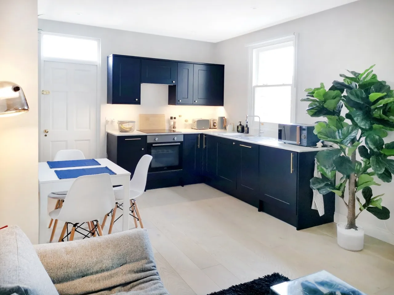 1 bed flat to rent, Upper Richmond Road West, East Sheen, SW14