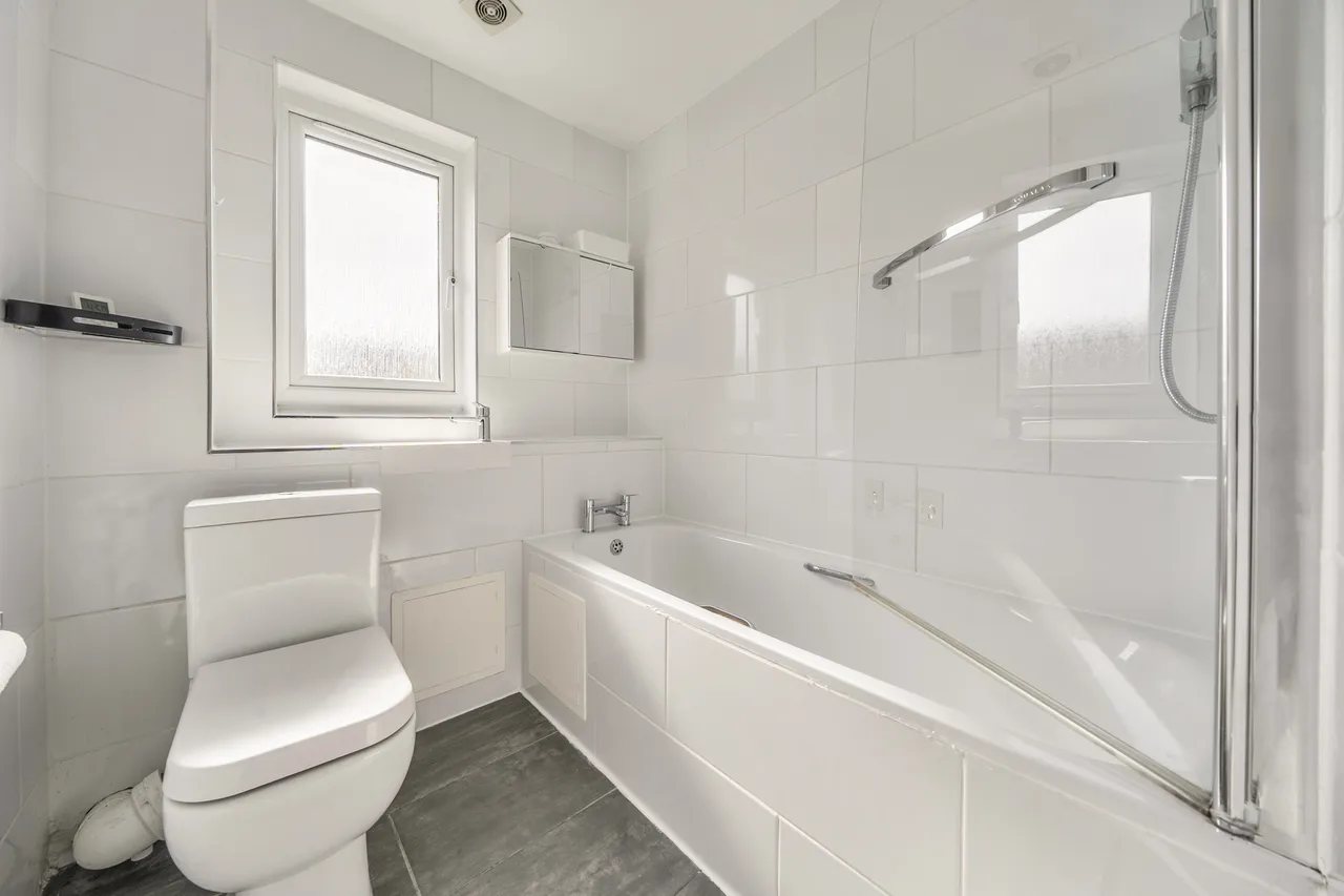 6 Berry Lane, London, photo 7