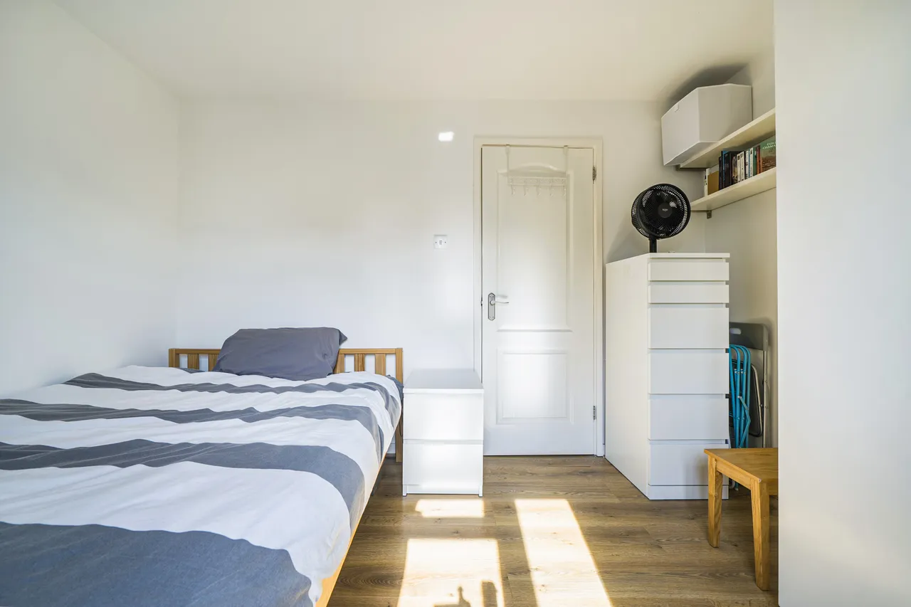 6 Berry Lane, London, photo 9