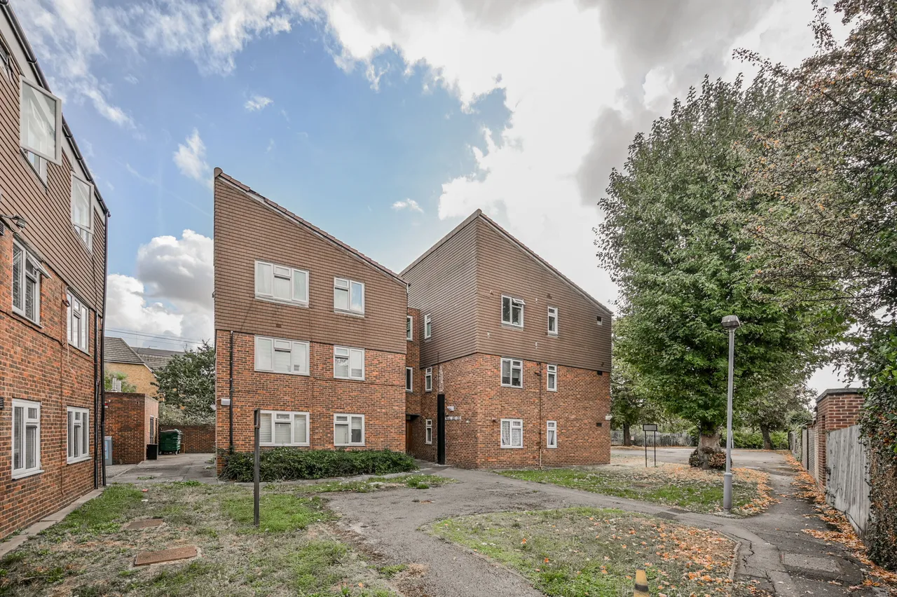 1 bed flat for sale, London, E4