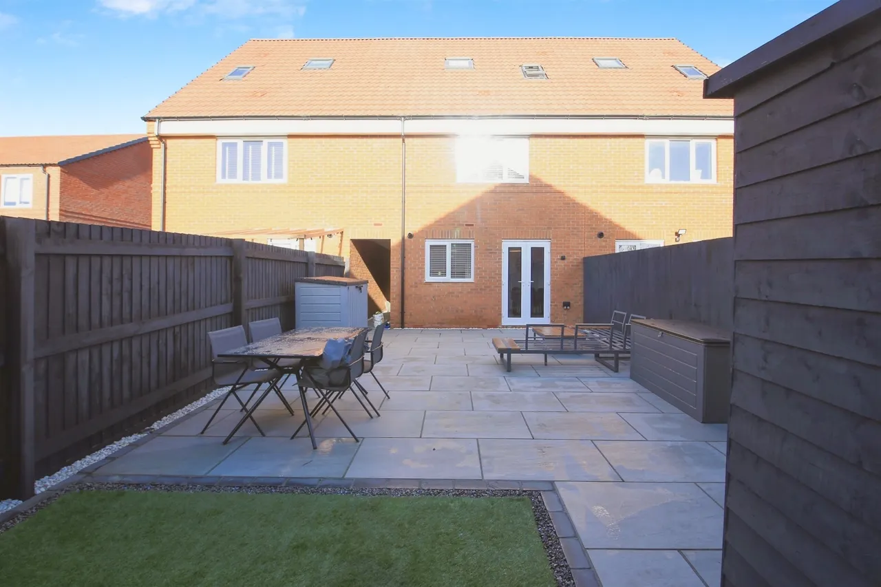Tayberry Way, Peterborough, PE7, photo 19