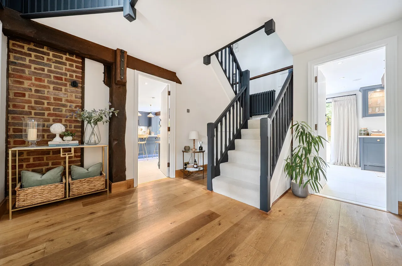 Upper Verran Road, Camberley, Surrey, GU15 2JL, photo 4