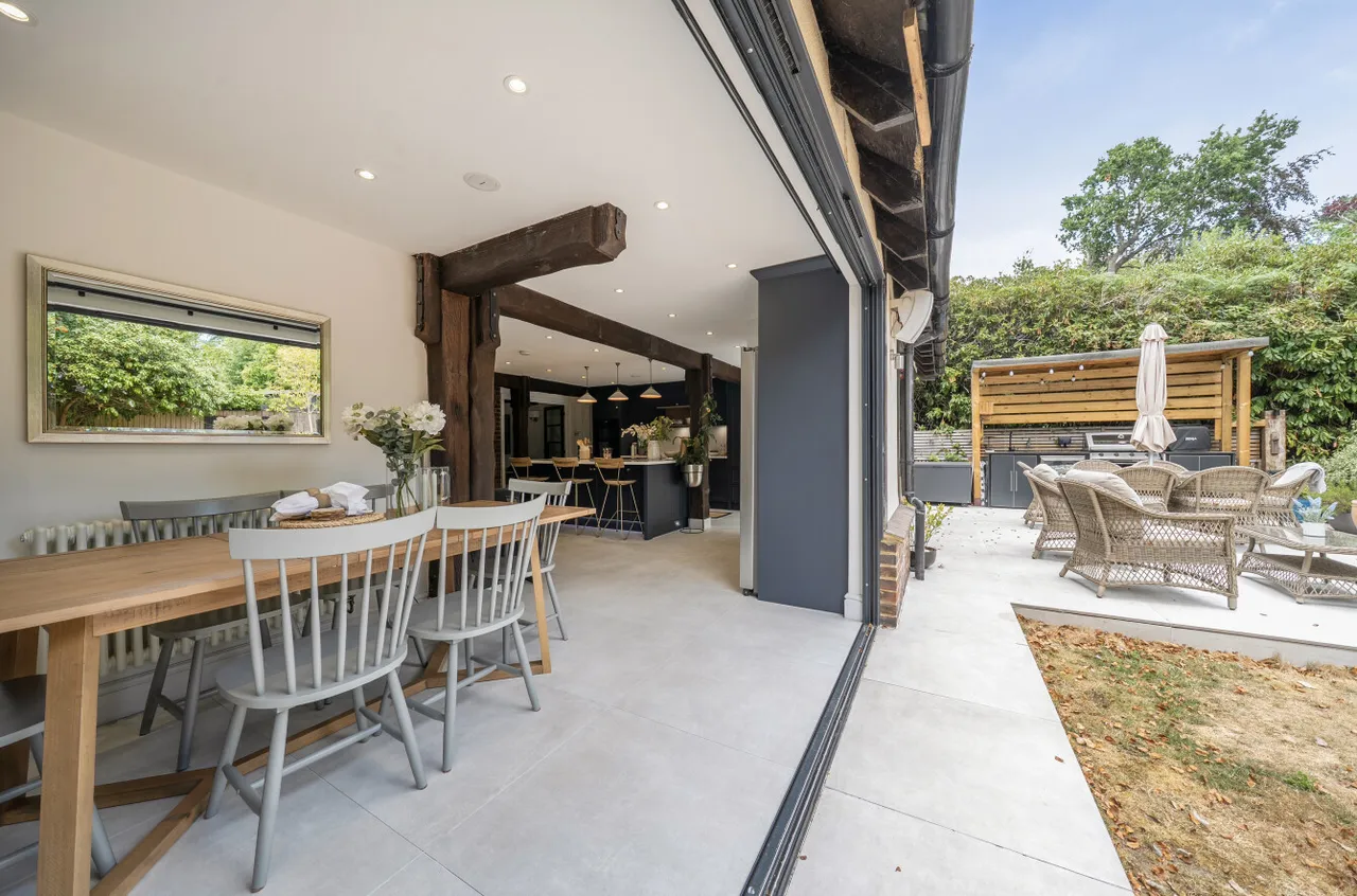 Upper Verran Road, Camberley, Surrey, GU15 2JL, photo 9