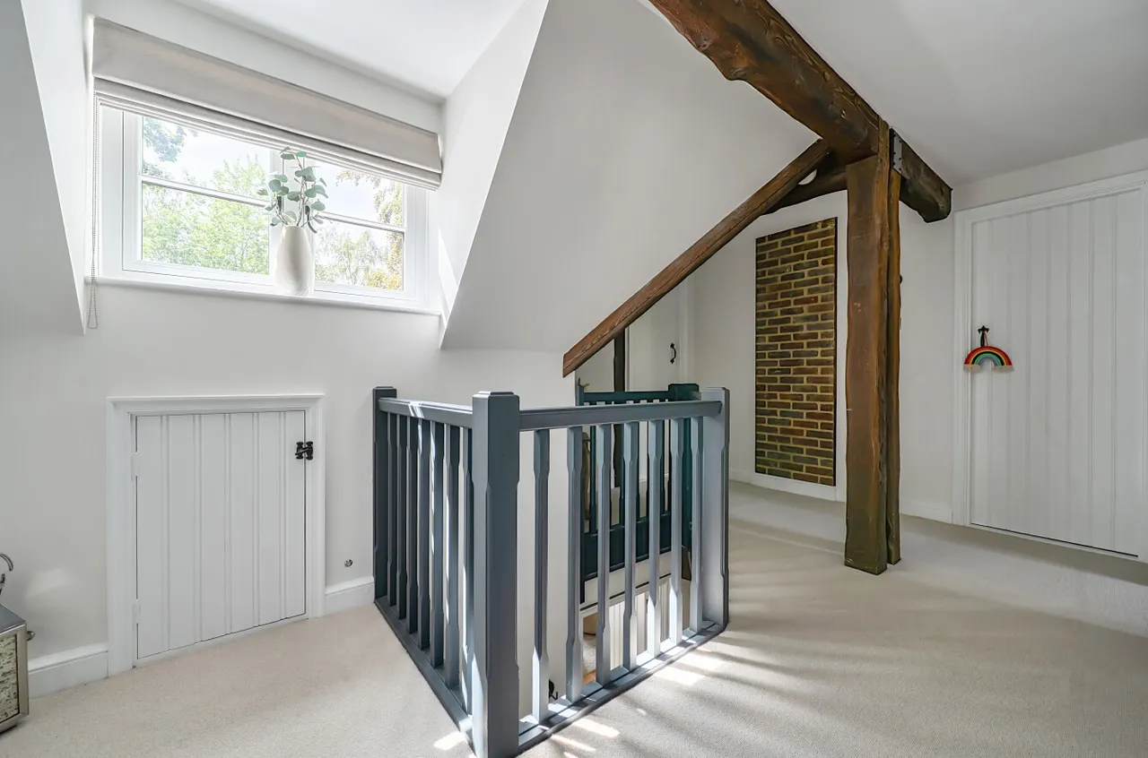 Upper Verran Road, Camberley, Surrey, GU15 2JL, photo 22