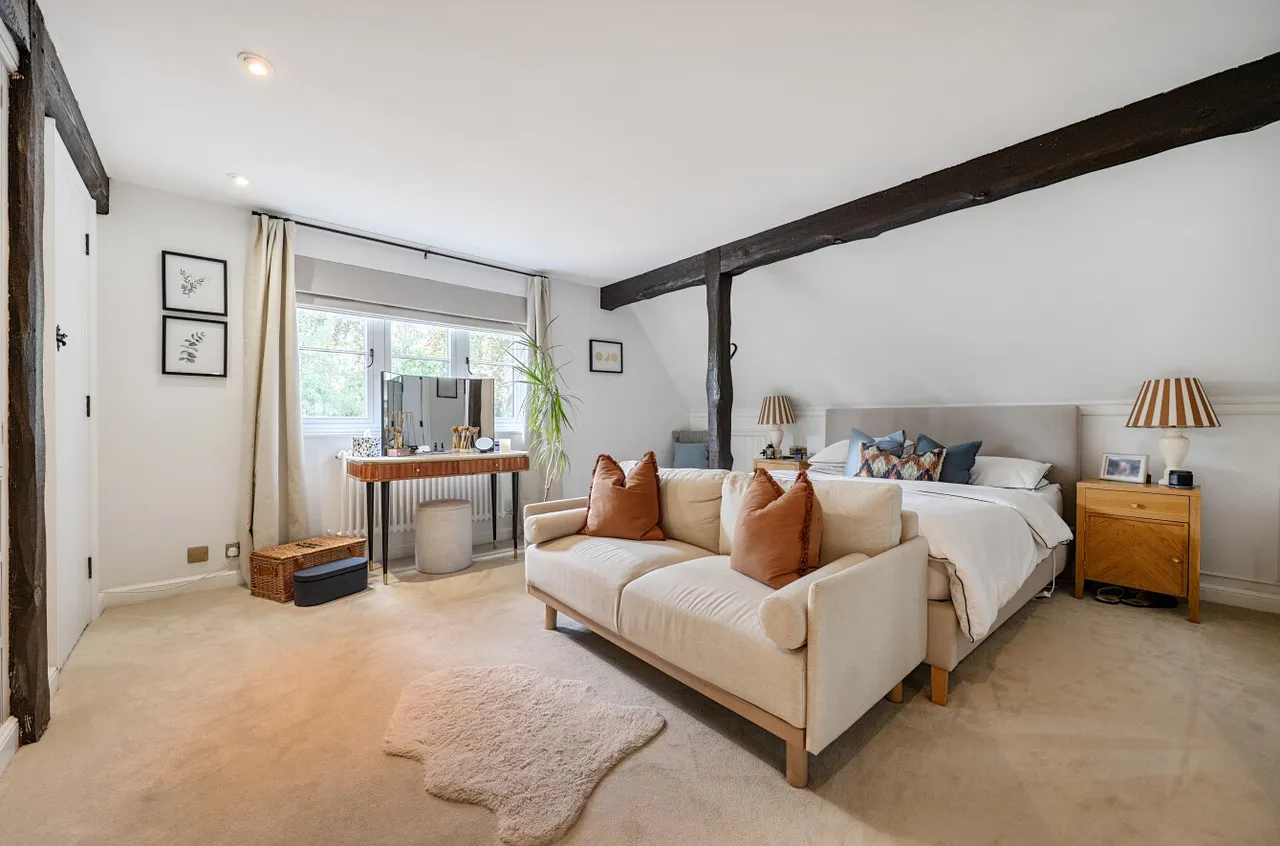 Upper Verran Road, Camberley, Surrey, GU15 2JL, photo 7