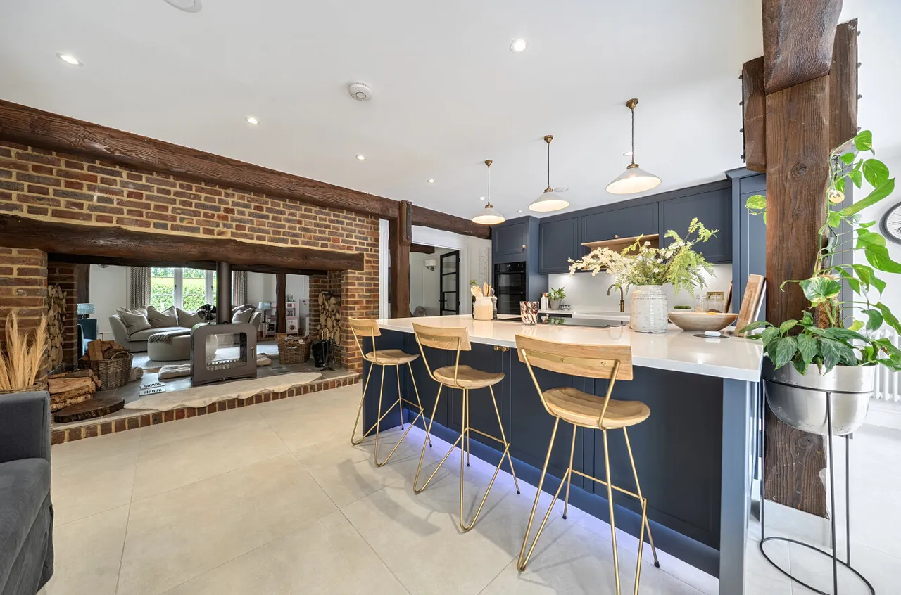 Upper Verran Road, Camberley, Surrey, GU15 2JL, photo 10