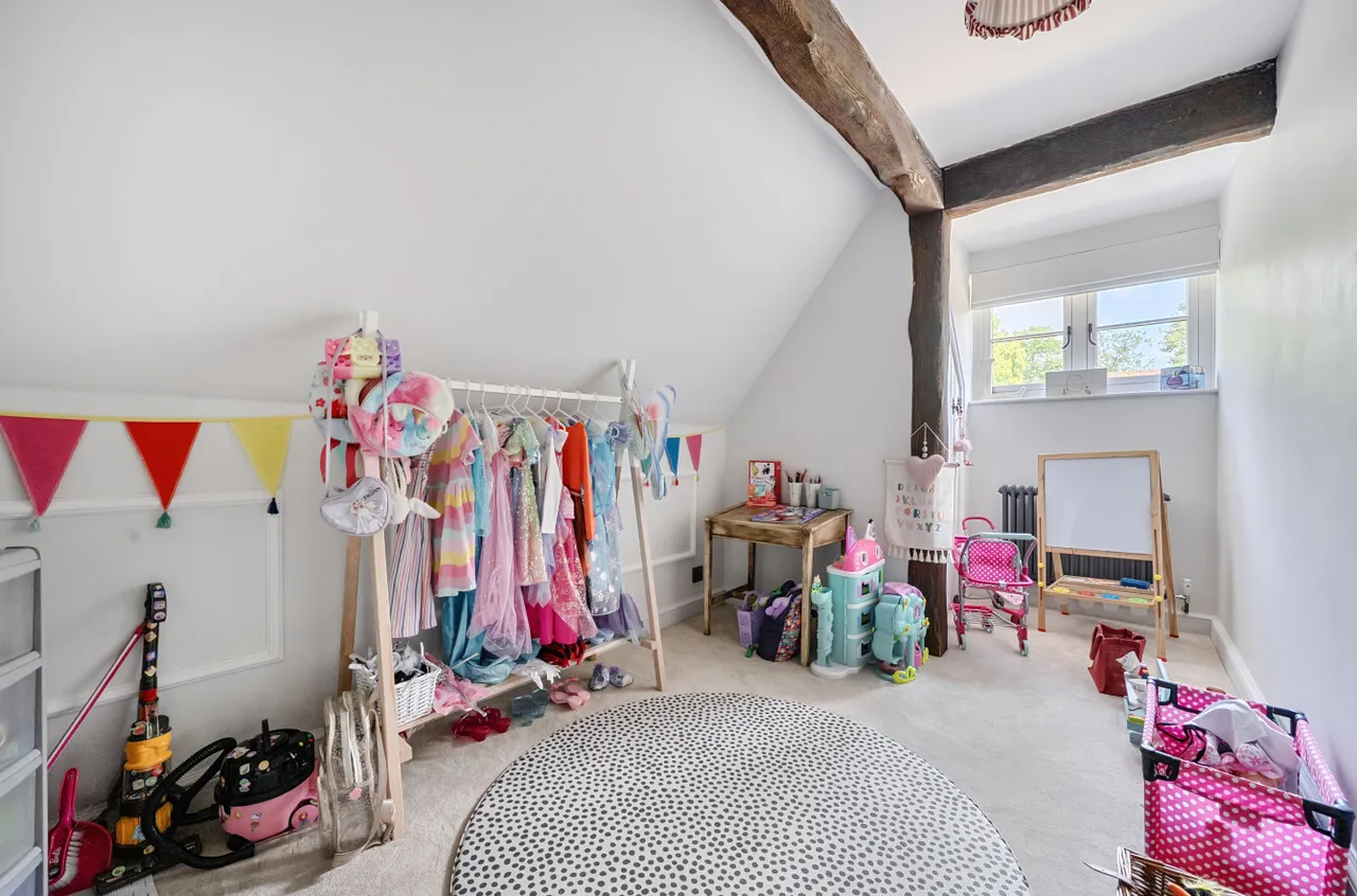 Upper Verran Road, Camberley, Surrey, GU15 2JL, photo 13