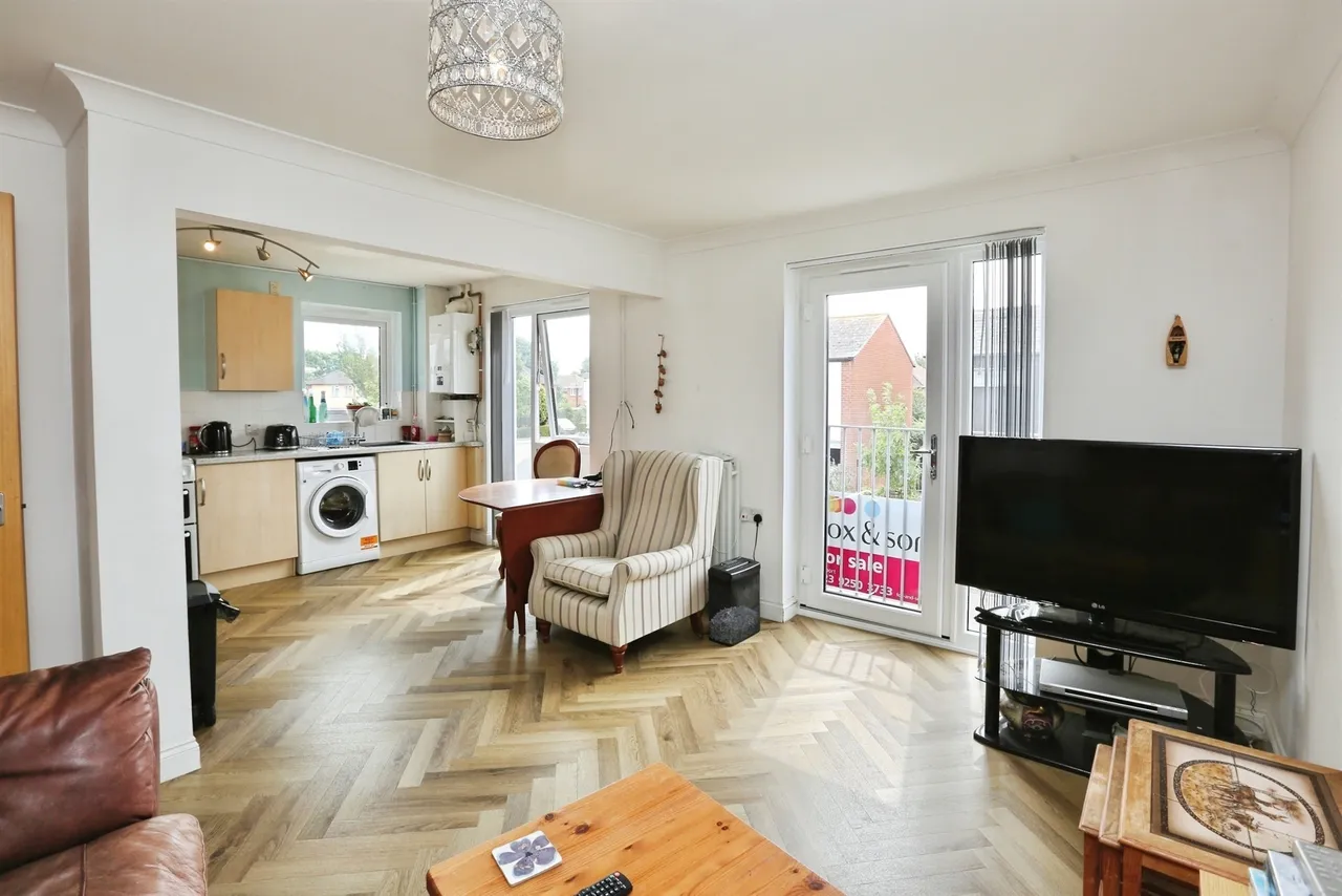 James Road, Gosport, PO13, photo 2