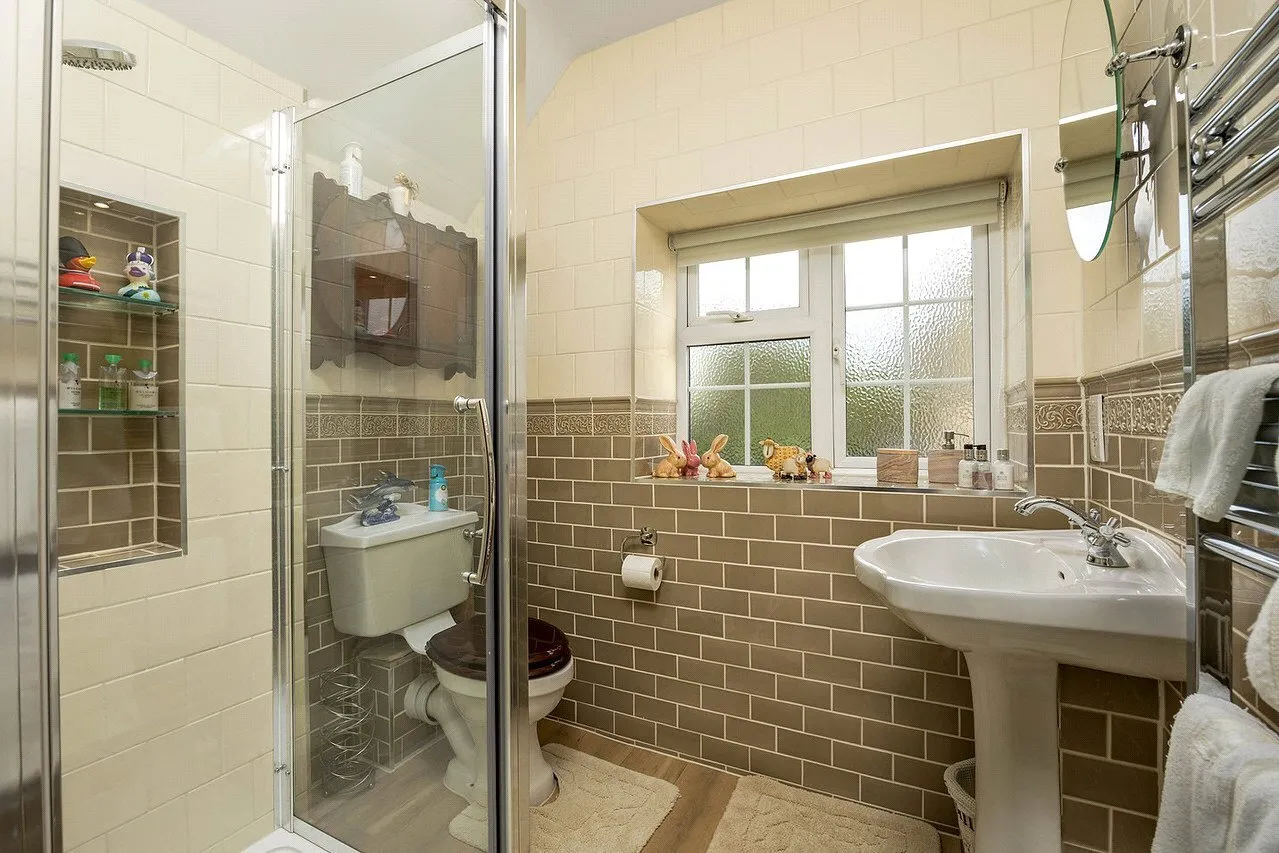 Station Road, Shipton-under-Wychwood, OX7, photo 16