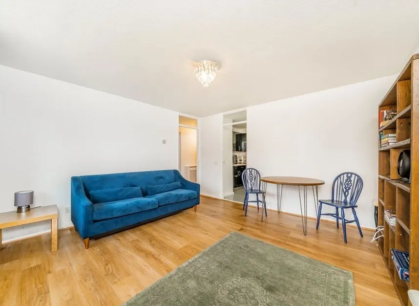 Lockwood Square, Bermondsey, SE16, photo 2