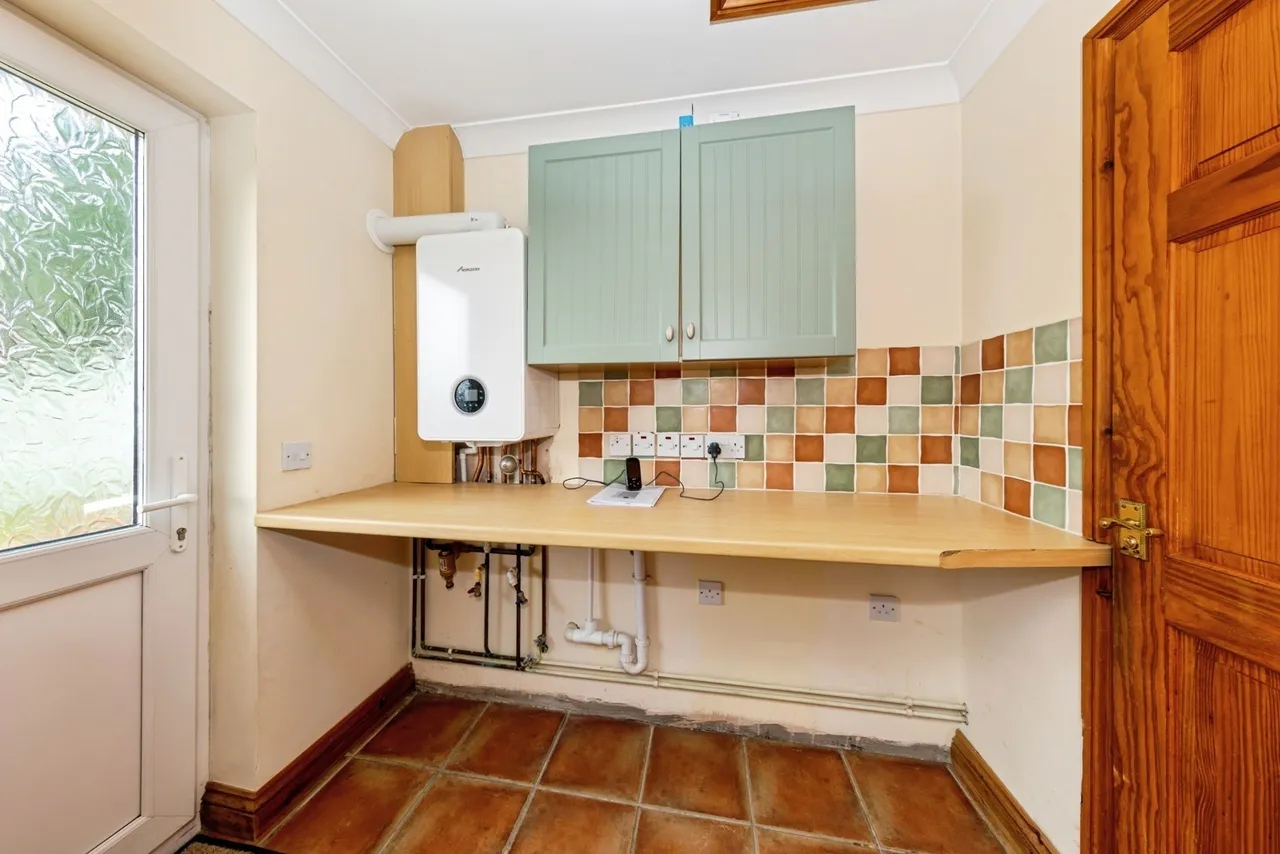 Cwrt Y Gloch, Peniel, SA32, photo 7