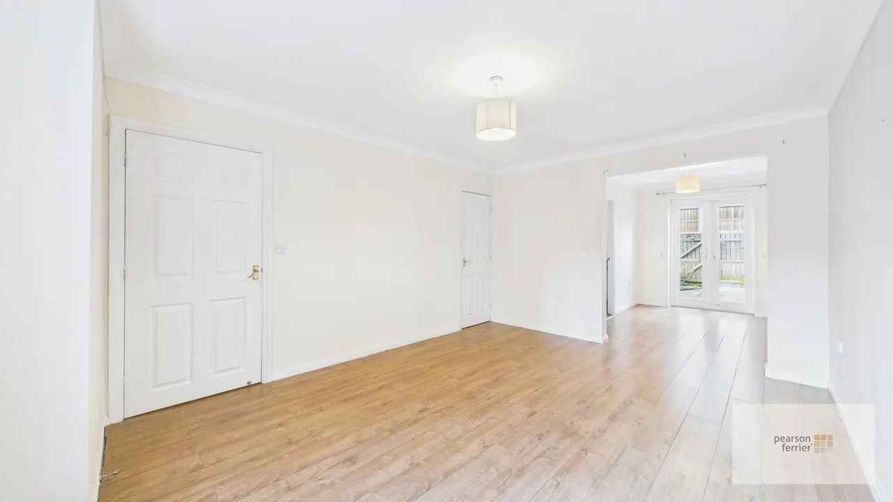Kingsdale Close, Bury, Lancashire, BL9 9GJ, photo 2