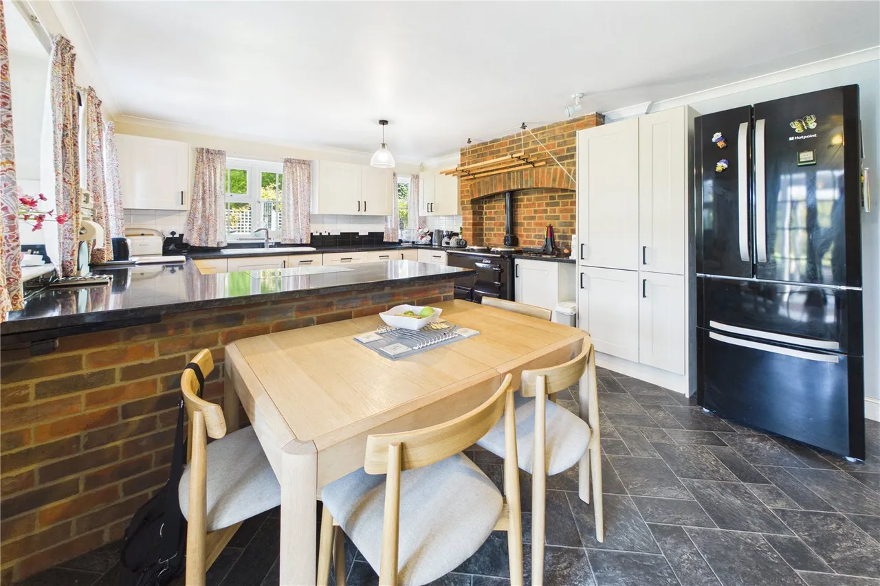 Elm Road, Sherborne St. John, RG24, photo 7