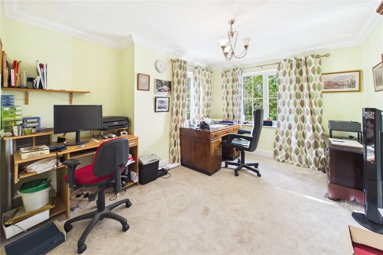 Elm Road, Sherborne St. John, RG24, photo 9