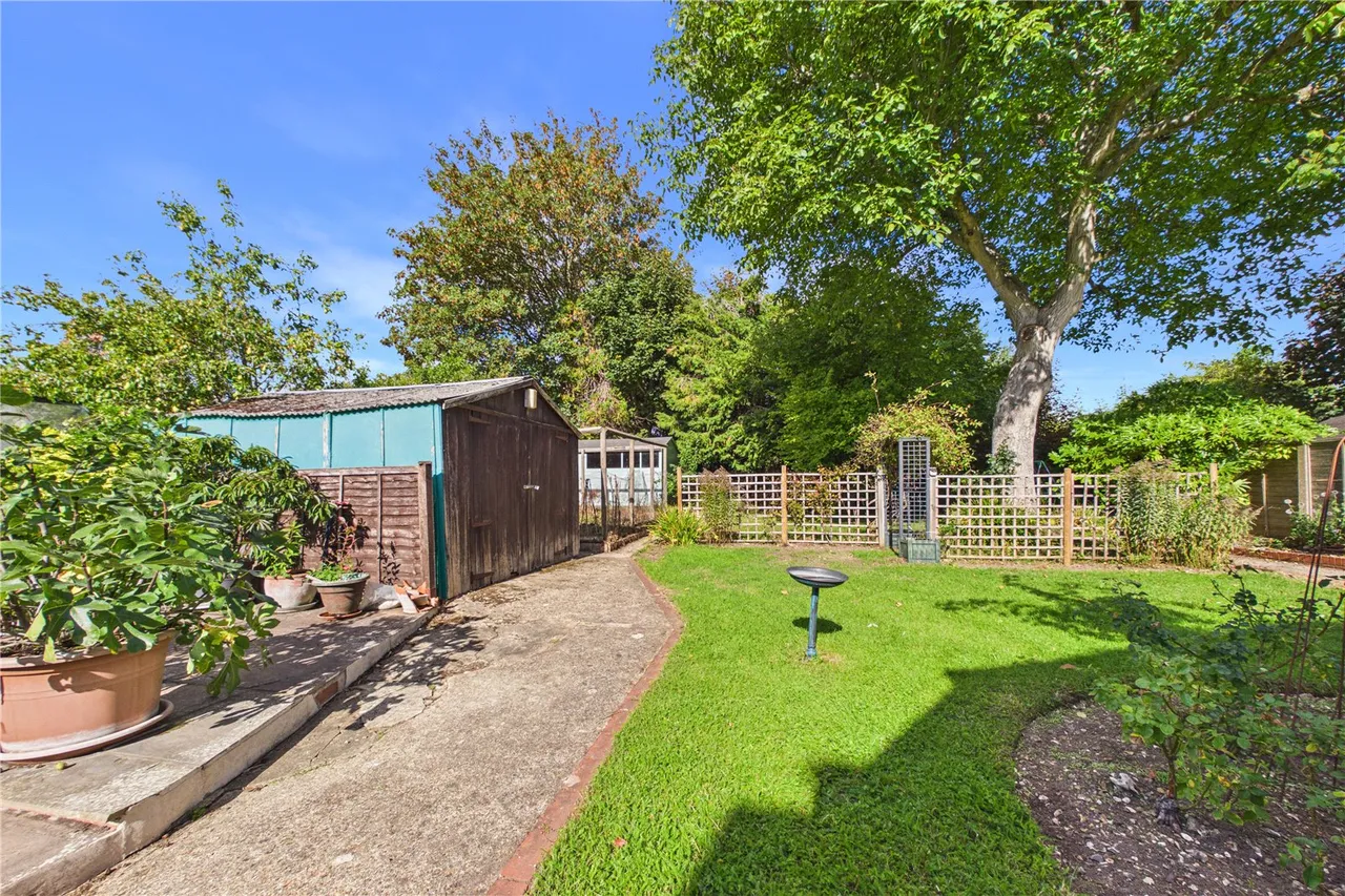 Elm Road, Sherborne St. John, RG24, photo 11