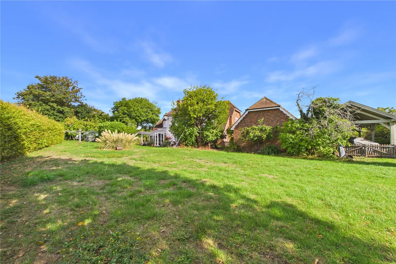 Elm Road, Sherborne St. John, RG24, photo 10