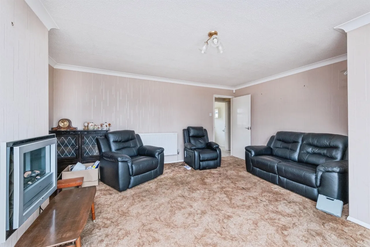 Marlow Drive, Newport Pagnell, MK16, photo 3