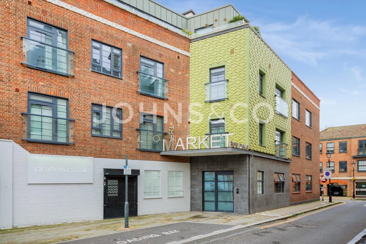 1 bed flat for sale, Market Place, Brentford, TW8