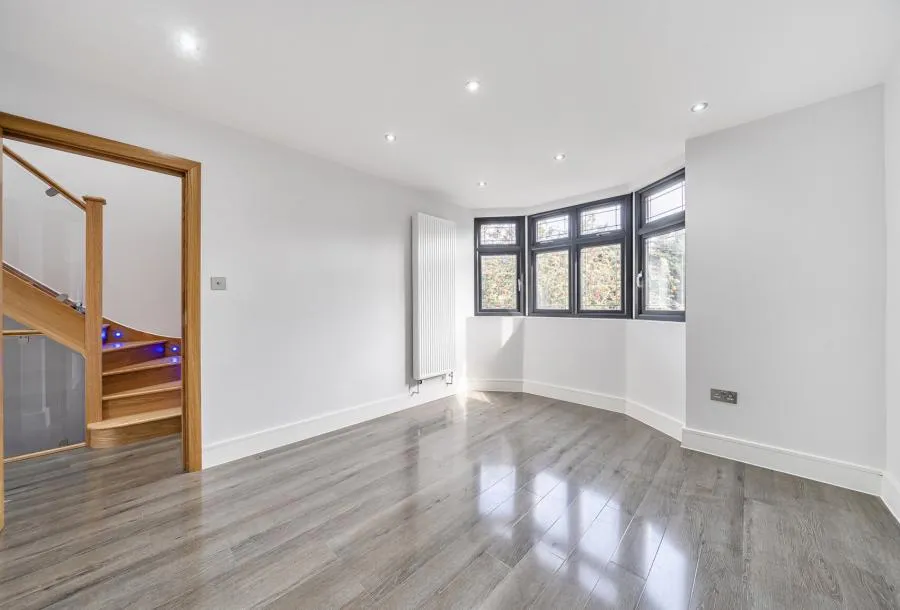 Gaston Road, Mitcham, CR4, photo 13