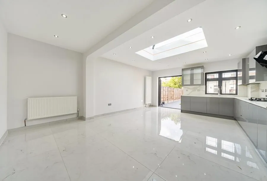 Gaston Road, Mitcham, CR4, photo 3