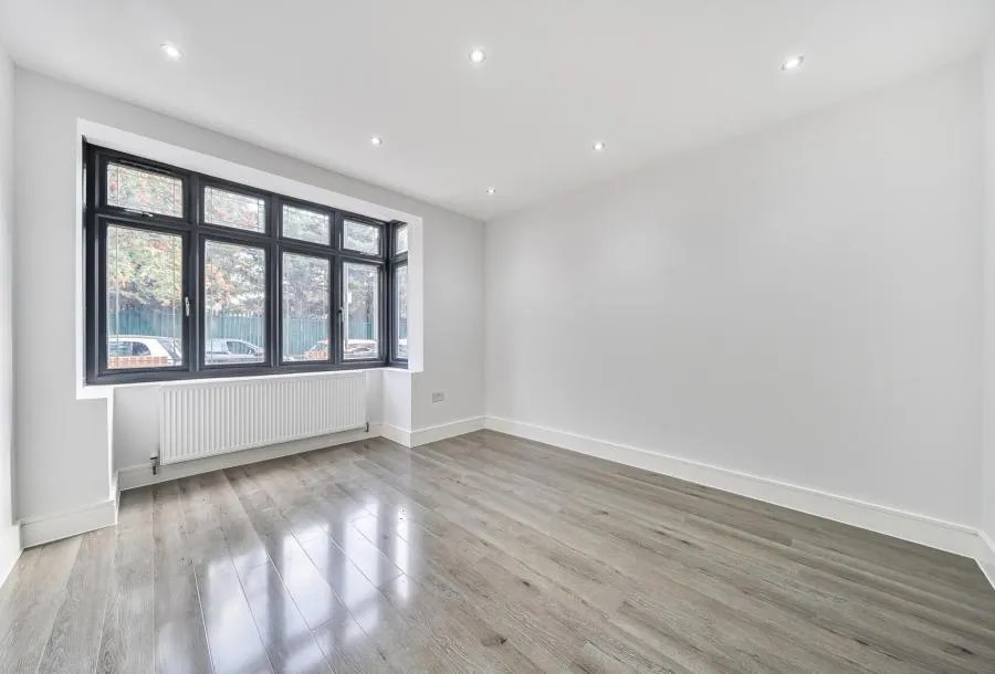 Gaston Road, Mitcham, CR4, photo 10