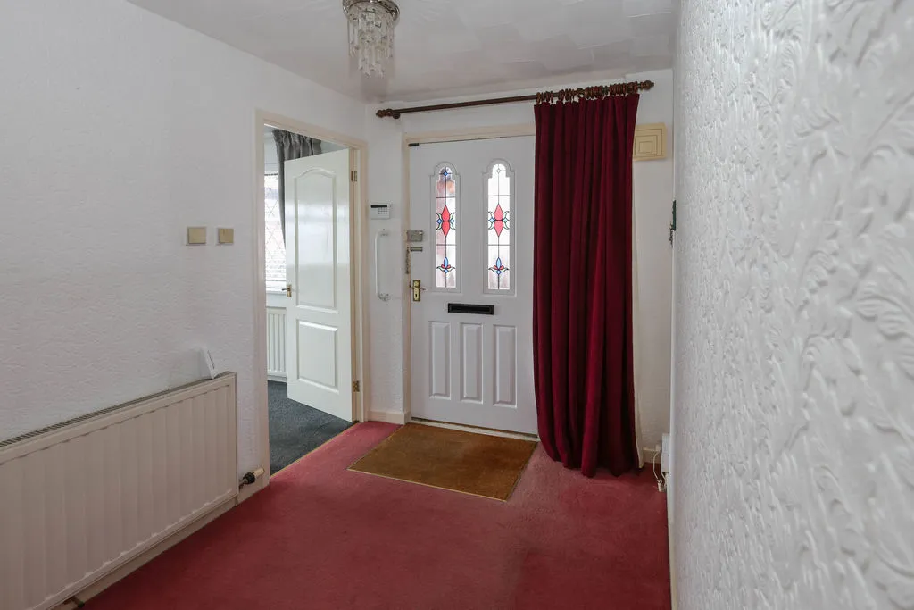 Shawclough Way, Rochdale OL12 7HF, photo 4