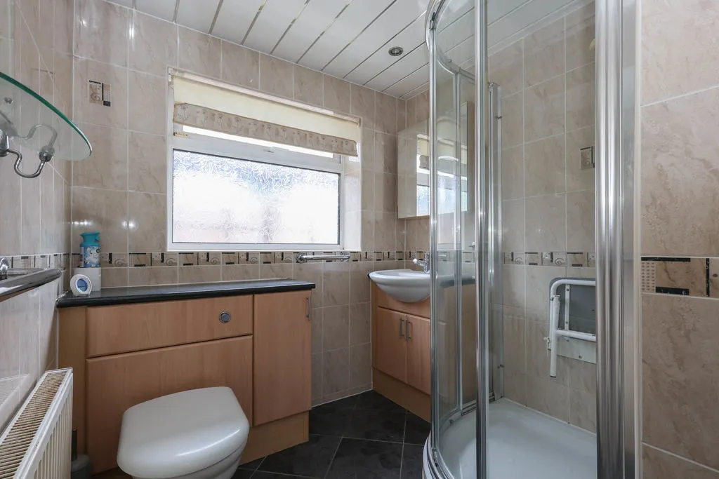 Shawclough Way, Rochdale OL12 7HF, photo 10